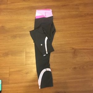 Size 6 Grey and pink inspire crops Luxtreme & mesh